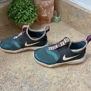 Girls Nike sneakers